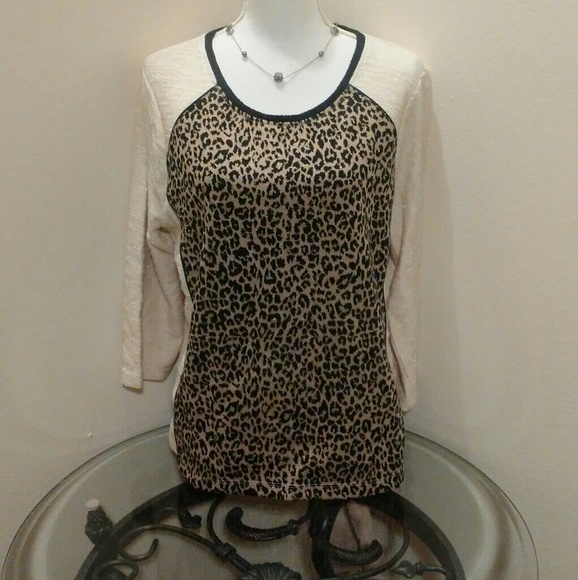 Zenergy top by chicos 2 cheetah print - Picture 3 of 4